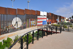 how-could-the-us-mexico-wall-be-beautiful icon